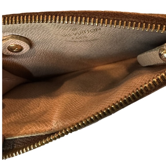 Authentic Louis Vuitton Monogram Trunks Key Cles Pouch - Picture 8 of 11